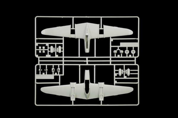 Italeri 1446 P-38J Lightning 1/72