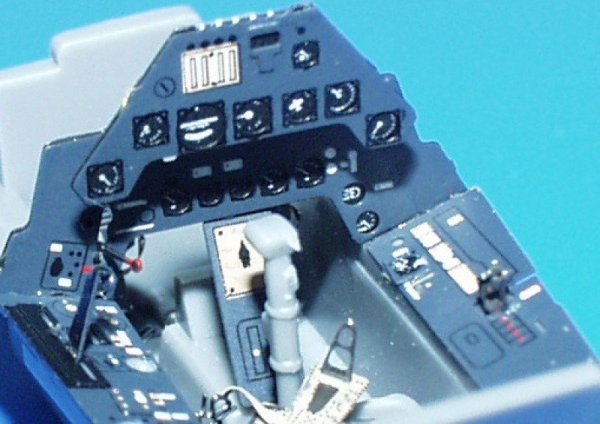 Eduard FE210 Fw 190D-9 1:48 Tamiya