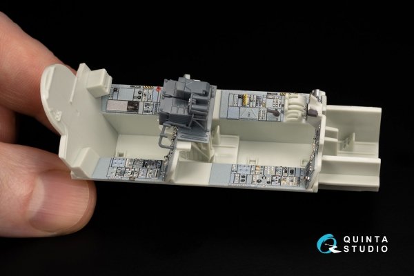 Quinta Studio QDS+48058 Tornado F.3 3D-Printed &amp; coloured Interior on decal paper (Revell) (small version) (with 3D-printed resin parts) 1/48