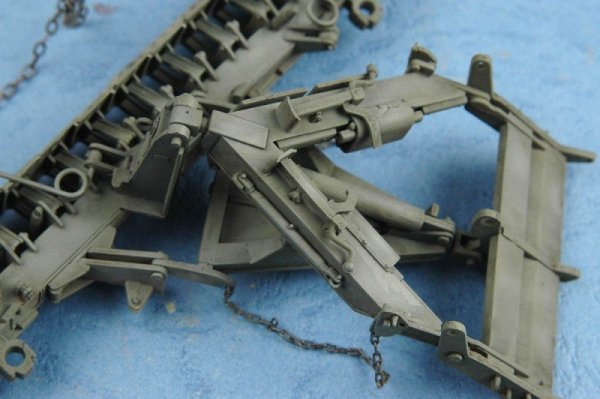 Trumpeter 01575 American M1132 Engineer Squad Vehicle (1:35)