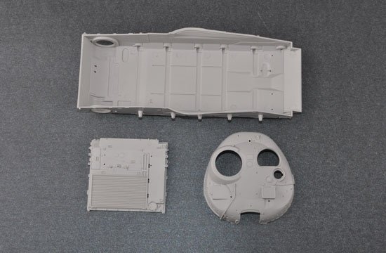 Trumpeter 05581 Russian T-80BVD MBT (1:35)