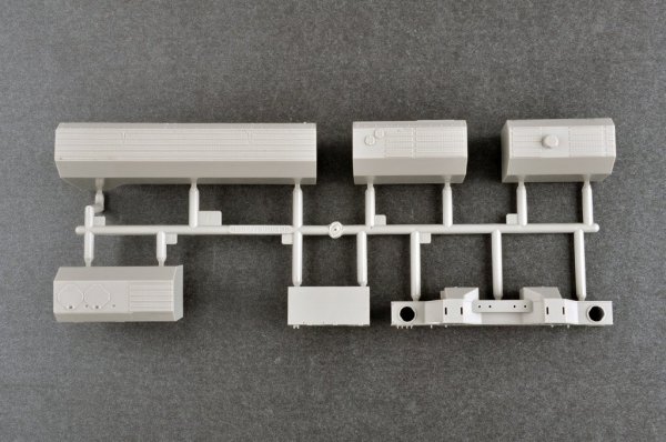 Trumpeter 01082 15U175 TEL of RS-12M1 Topol-M ICBM complex 1/35
