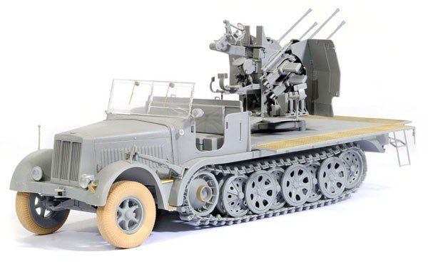 Dragon 6525 Sd.Kfz.7/1 2cm Flakvierling 38 auf Selbstfahrlafette (1:35)