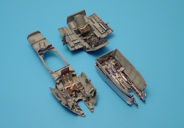 Aires 4159 Me 410A cockpit set &amp; gun bay 1/48 REVELL