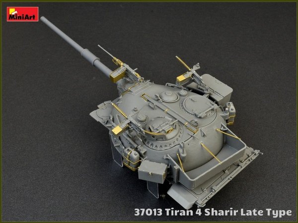 MiniArt 37013 Tiran 4 Sharir late type w/interior 1:35
