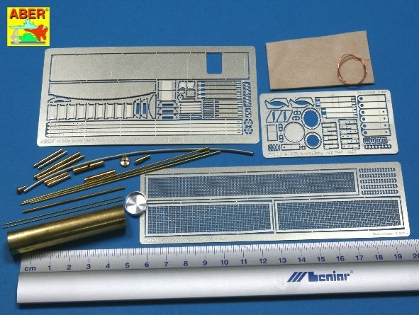 Aber 16043 Russian Heavy Tank KV-1 or KV-2 (1:16)