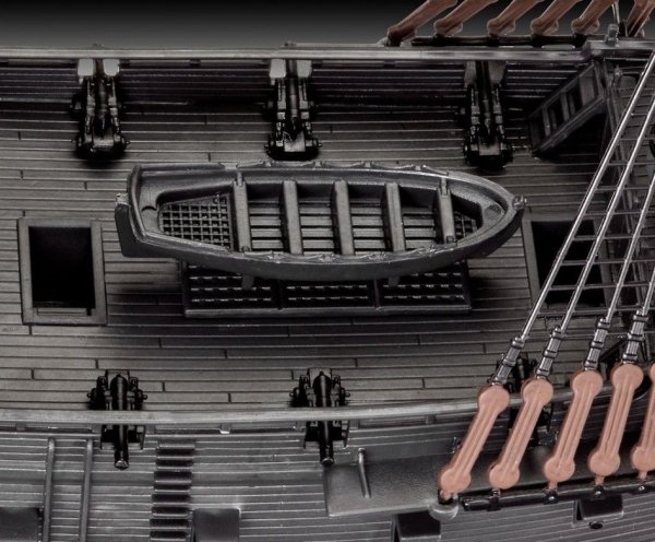 Revell 05499 Black Pearl (1:150)