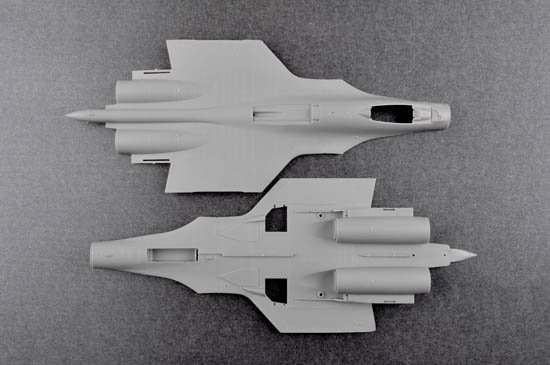 Trumpeter 01670 Chinese J-15 with flight deck (1:72)
