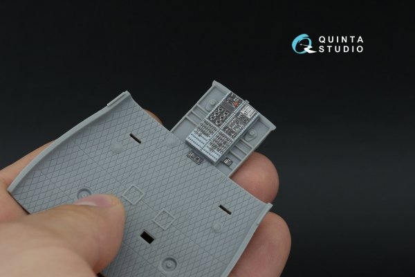 Quinta Studio QDS-35158 UH-1B 3D-Printed &amp; coloured Interior on decal paper (Trumpeter) (Small version) 1/35