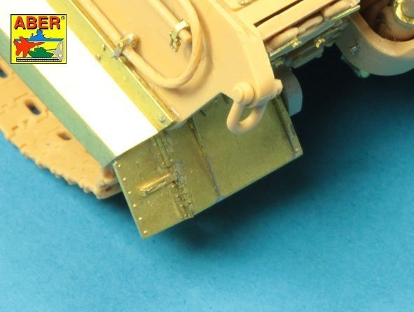 Aber 48036 Pz.Kpfw.VI, Ausf.B TIGER II błotniki i osłony boczne Tamiya 1/48