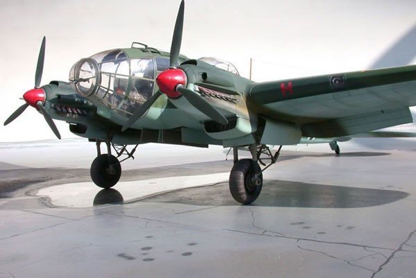 Revell 04696 Heinkel He 111 P (Battle of Britain) (1:32)