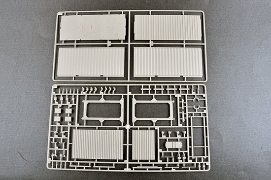 Trumpeter 01076 3M54 Club-k in 20-feet variant with Kh-35UE 1/35