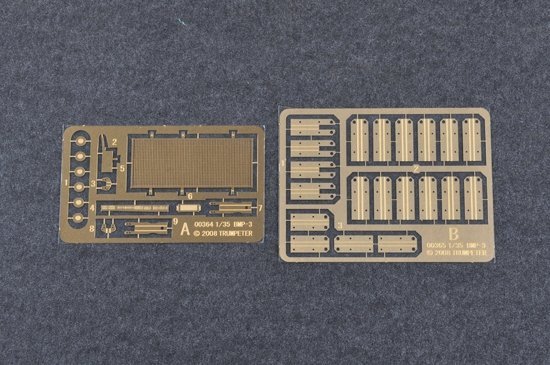 Trumpeter 01532 BMP-3(UAE) w/ERA titles and combined screens (1:35)