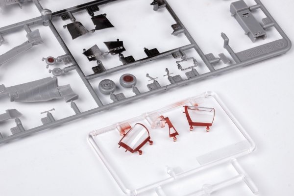 Eduard CX614 F-4C FINE MOLDS 1/72