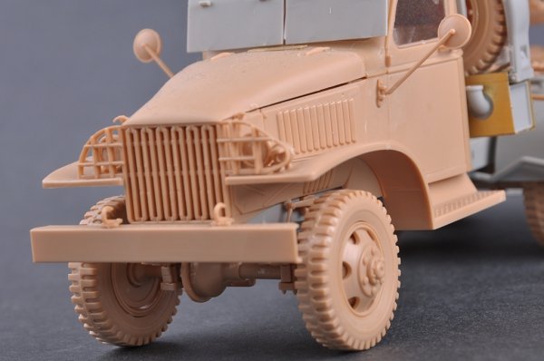 Hobby Boss 84572 GAZ-AAA with BM13/16 Katyusha 1/35