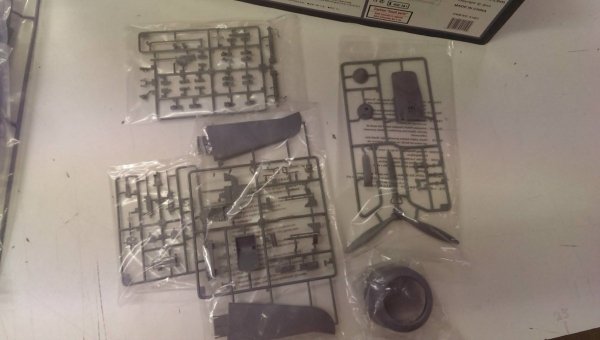 I Love Kit 61801 SBD-3-4 Dauntless 1/18