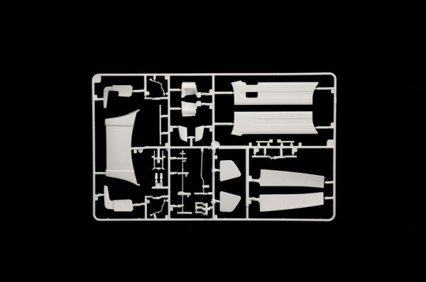 Italeri 3970 Volvo FH16 Medium Roof 1/24