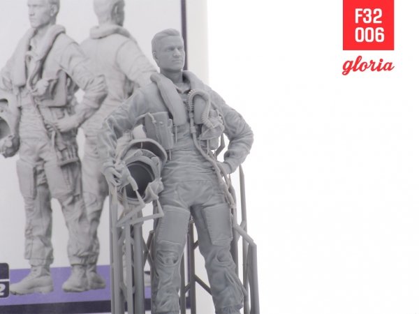Gloria F32006 F-35A Pilot US Air Force 3D Printed Figures 1/32