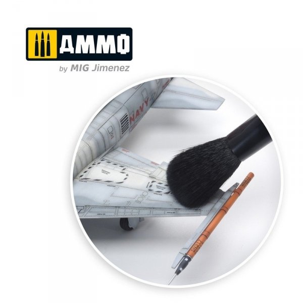 Ammo of Mig 8575 DUST REMOVER BRUSH 1