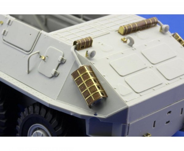 Eduard 36186 BTR-60P APC 1/35 Trumpeter