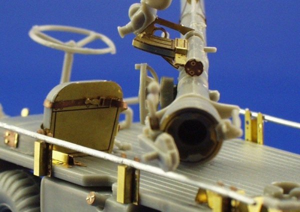 Eduard 35643 M-274 Mule w/106 R. R. 1/35 Dragon