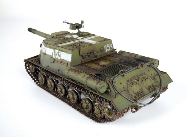 Zvezda 3721 SOVIET SELF-PROPELLED GUN ISU-152 1/35