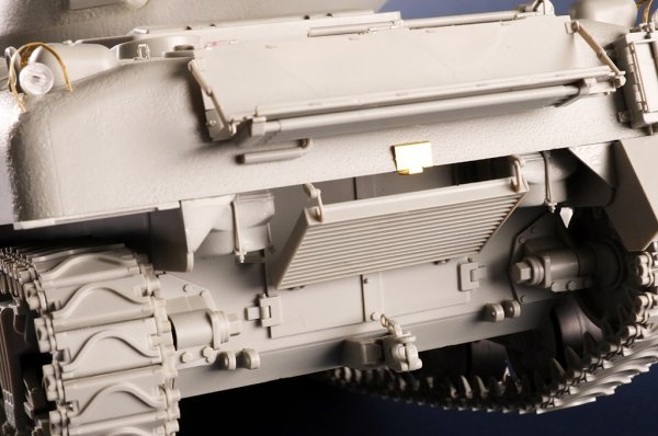 I Love Kit 61616 M4A1(76)W Medium Tank 1/16
