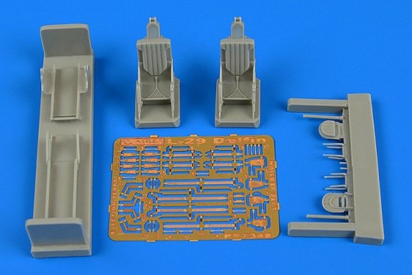 Aires 7348 L-29 Delfín ejection seats late version 1/72 AMK