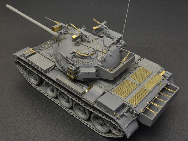 MiniArt 37029 TIRAN 4 LATE TYPE. INTERIOR KIT (1:35)