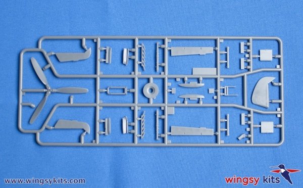 Wingsy Kits D5-08 German WWII Fighter MESSERSCHMITT Bf 109 E-3 1/48