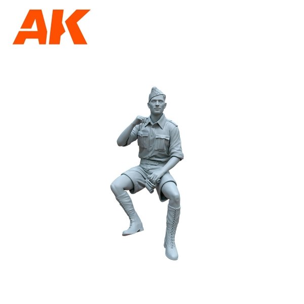 AK Interactive AK35504-A PZ.KPFW.IV AUSF.D AFRIKA KORPS + DAK PANZERFAHRER 1/35