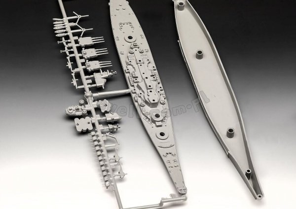 Revell 65183 USS New Jersey Model Set 1/1200