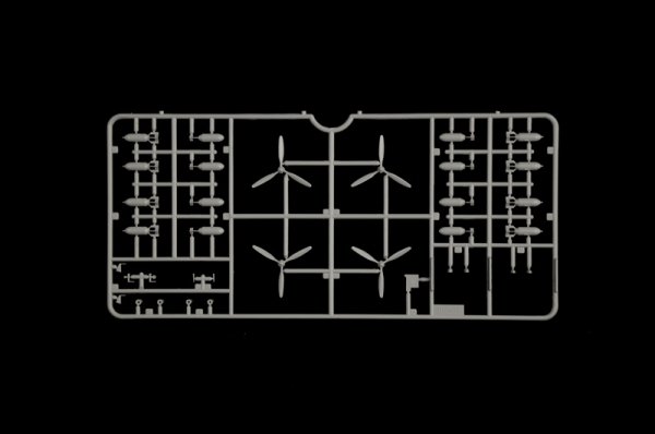 Italeri 1487 B-17F Flying Fortress 1/72