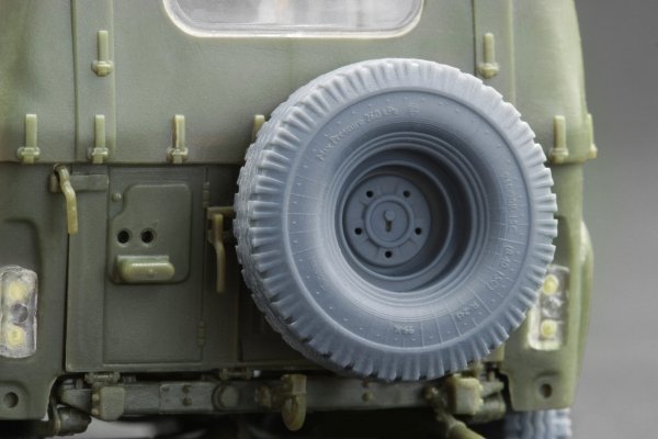 ScaleX WM 35007S UAZ 469 Sagged wheel set (for Trumpeter) 1/35