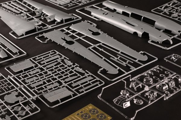 Hobby Boss 81774 Consolidated B-24J Liberator 1/48