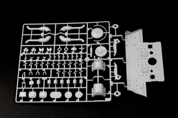 Trumpeter 00910 German Kingtiger 2in1 (Henschel Turret  Porsche Turret) 1/16