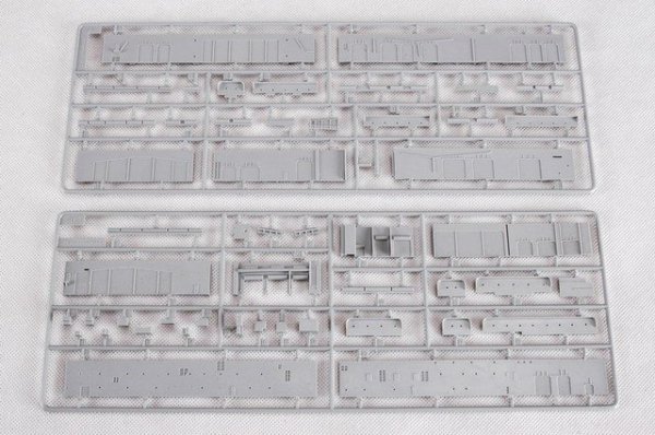 Trumpeter 05609 USS TICONDEROGA CV-14 (1:350)