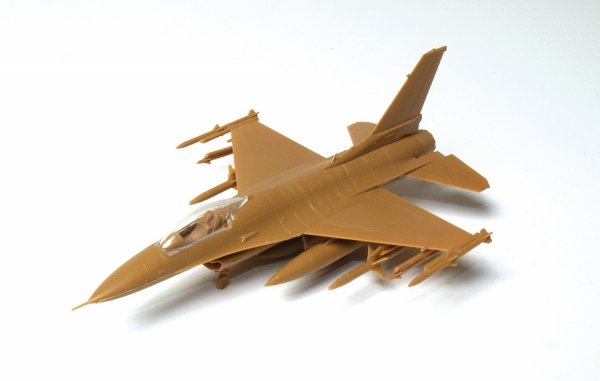 Zvezda 7435 The American F-16 multirole light fighter 1/144