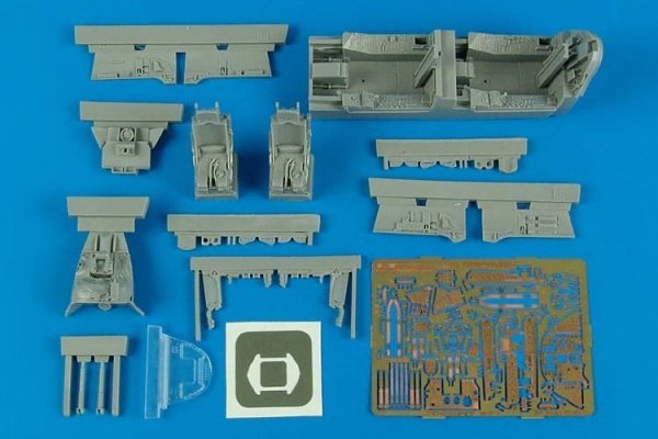 Aires 4555 F-105G Thunderchief cockpit set 1/48 Hobby boss