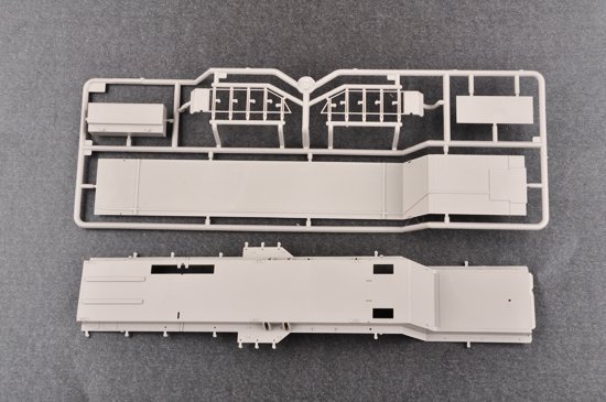 Trumpeter 01022 M901 Launching Station