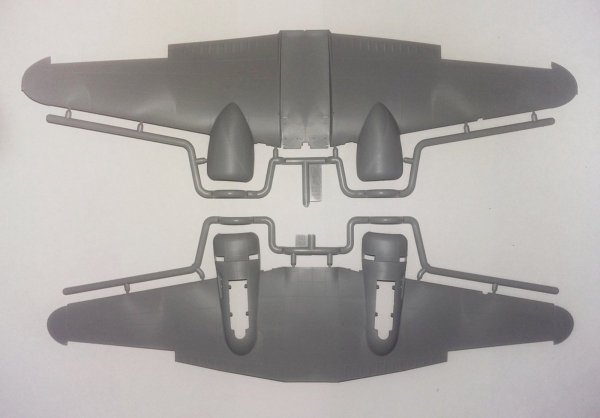 ICM 48185 C18S, American Passenger Aircraft (1:48)