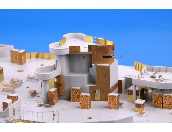 Eduard 53194 HMS Hood pt. 6 superstructure TRUMPETER 1/200