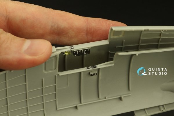Quinta Studio QD32169 F6F-5N Hellcat 3D-Printed &amp; coloured Interior on decal paper (Trumpeter) 1/32