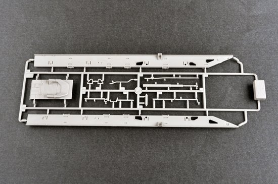 Trumpeter 01058 DPRK Hwasong 5 short-range tactical ballistic missile 1/35