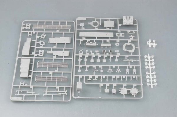 Trumpeter 01522 British Challenger 2 Enhanced Armour (1:35)