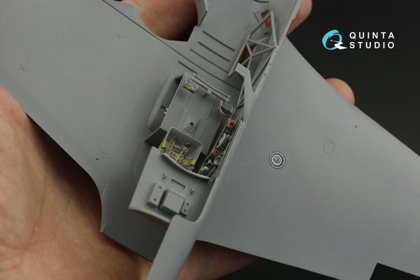 Quinta Studio QD32159 Yak-9 T/K 3D-Printed &amp; coloured Interior on decal paper (ICM) 1/32