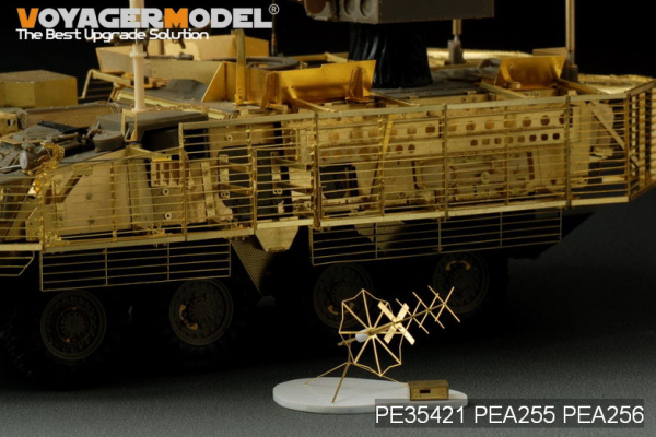 Voyager Model PEA256 Modern US Stryker family Rhino Anti IED Device/VHF/UHF (GP) 1/35