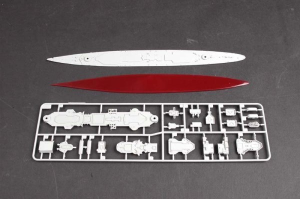Trumpeter 05776 German Cruiser Admiral Hipper 1941 1:700