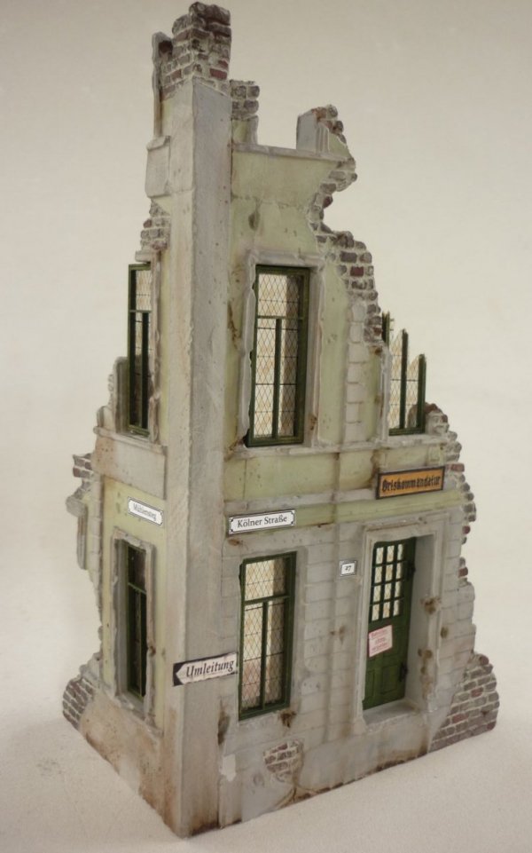 RT-Diorama 35256 Corner Ruin 1/35