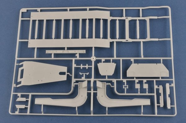 Hobby Boss 85523 Russian KrAZ-260B Tractor with MAZ/ChMZAP-5247G semitrailer 1/35